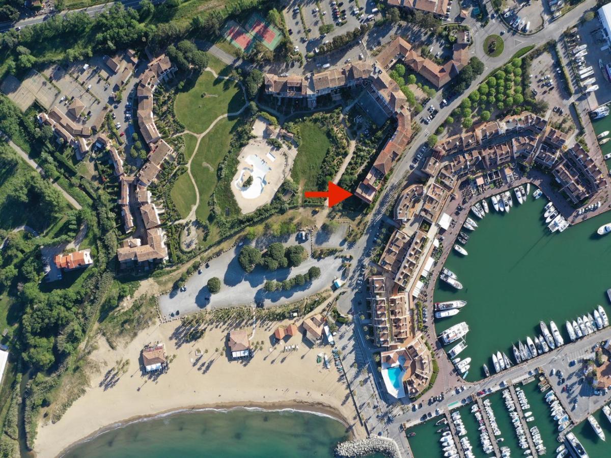 Appartement Climatise Refait A Neuf - Vue Mer Saint-Tropez - Piscine- 50M Plage Gassin Exteriör bild